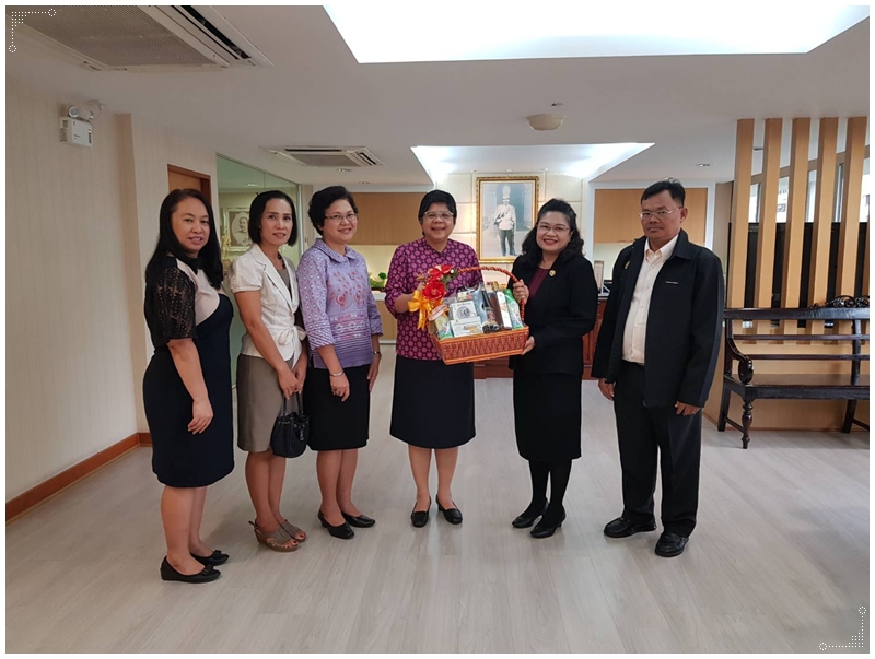 ﻿กรมบังคับคดีอวยพรปีใหม่ผู้บริหารกรมบัญชีกลาง